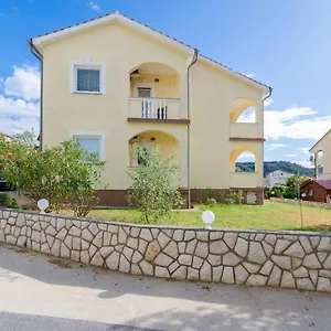  Apartman Alex